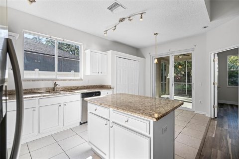 Villa ou maison à vendre à Brandon, Floride: 3 chambres, 150.87 m2 № 1723815 - photo 19