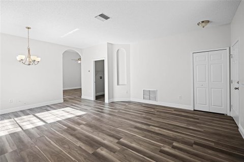 Villa ou maison à vendre à Brandon, Floride: 3 chambres, 150.87 m2 № 1723815 - photo 8