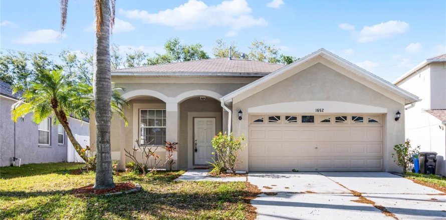 Villa ou maison à Brandon, Floride 3 chambres, 150.87 m2 № 1723815