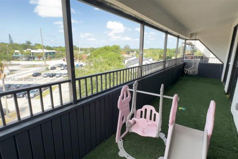 Condo in Miami, Florida, 2 bedrooms  № 2152889 - photo 5