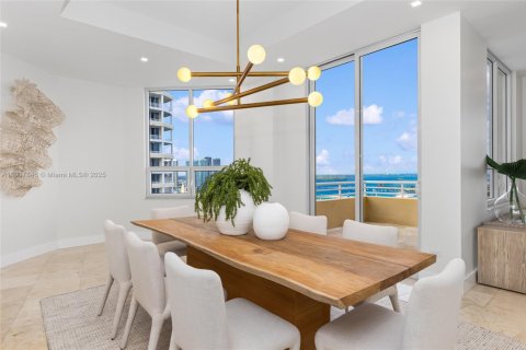 Condo in Miami, Florida, 5 bedrooms № 2169353 - photo 14