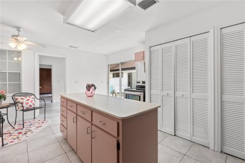 Casa en venta en Kissimmee, Florida, 3 dormitorios, 247.12 m2 № 1747233 - foto 15