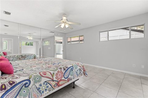 Casa en venta en Kissimmee, Florida, 3 dormitorios, 247.12 m2 № 1747233 - foto 28