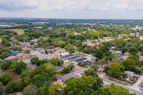 House in Apopka, Florida 4 bedrooms, 176.98 sq.m. № 1654833 - photo 19