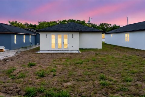 House in Apopka, Florida 4 bedrooms, 176.98 sq.m. № 1654833 - photo 16