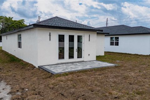 House in Apopka, Florida 4 bedrooms, 176.98 sq.m. № 1654833 - photo 18