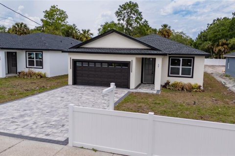 House in Apopka, Florida 4 bedrooms, 176.98 sq.m. № 1654833 - photo 20