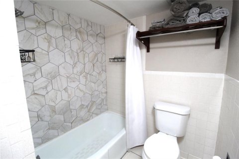 Apartamento en alquiler en Sarasota, Florida, 1 dormitorio, 33.44 m2 № 2208192 - foto 10