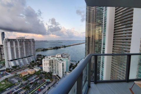 Condo in Miami, Florida, 3 bedrooms  № 2020881 - photo 4