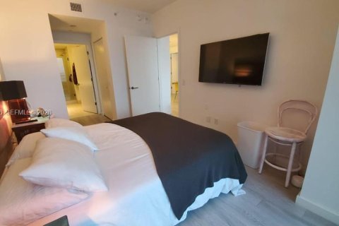 Condo in Miami, Florida, 3 bedrooms  № 2020881 - photo 6