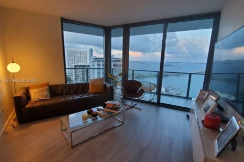 Condominio en Miami, Florida, 3 dormitorios  № 2020881