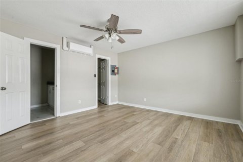 Apartamento en alquiler en Clermont, Florida, 1 dormitorio, 57.13 m2 № 1789188 - foto 12