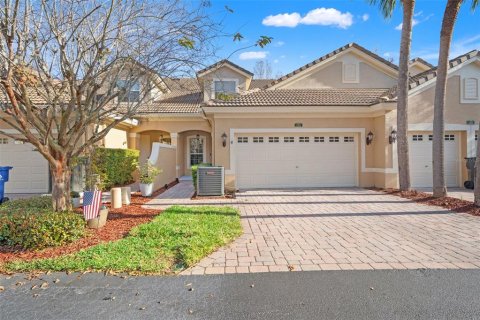 Touwnhouse à vendre à New Port Richey, Floride: 3 chambres, 212.19 m2 № 2144773 - photo 3