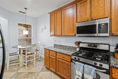 Touwnhouse à vendre à New Port Richey, Floride: 3 chambres, 212.19 m2 № 2144773 - photo 11