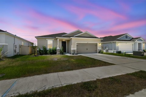 Casa en venta en Winter Haven, Florida, 4 dormitorios, 216.65 m2 № 1662682 - foto 2