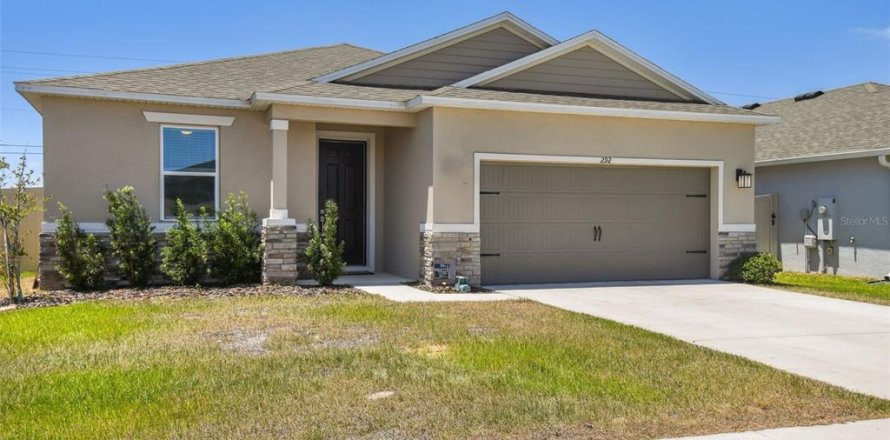 Casa en Winter Haven, Florida 4 dormitorios, 216.65 m2 № 1662682