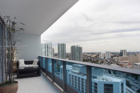 Condominio en venta en Miami, Florida, 1 dormitorio, 74.23 m2 № 2009037 - foto 5