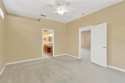 House in Land O' Lakes, Florida 3 bedrooms, 152.73 sq.m. № 734980 - photo 18
