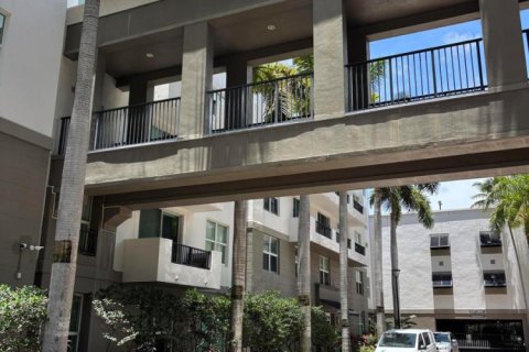 Copropriété à louer à Fort Lauderdale, Floride: 2 chambres, 104.05 m2 № 2323639 - photo 9