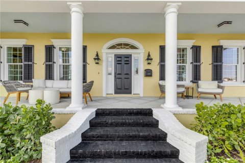 House in New Smyrna Beach, Florida 5 bedrooms, 432.27 sq.m. № 2198313 - photo 14