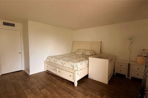 Купить кондоминиум в Клируотер, Флорида 4 комнаты, 72м2, № 1912895 - фото 16