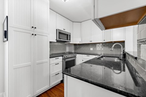 Купить виллу или дом в Брейдентон, Флорида 3 комнаты, 115.38м2, № 2114790 - фото 28