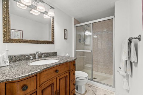 Condo in Boynton Beach, Florida, 2 bedrooms № 2245538 - photo 23