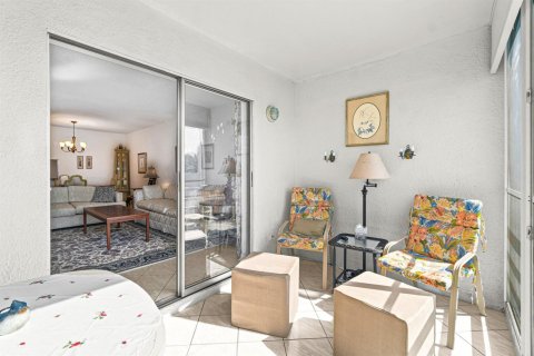Condo in Boynton Beach, Florida, 2 bedrooms № 2245538 - photo 28