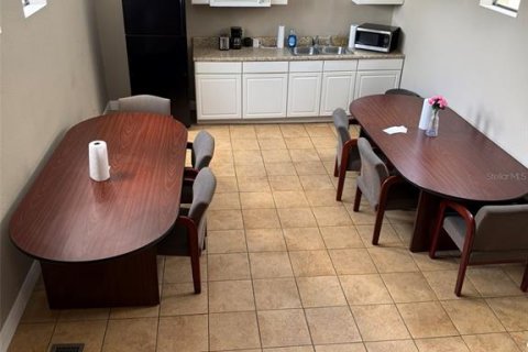 Immobilier commercial à louer à Bartow, Floride: 493.31 m2 № 1757640 - photo 2