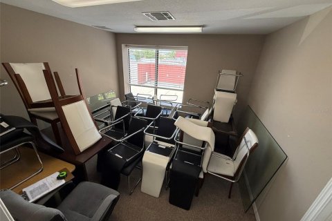 Immobilier commercial à louer à Bartow, Floride: 493.31 m2 № 1757640 - photo 6