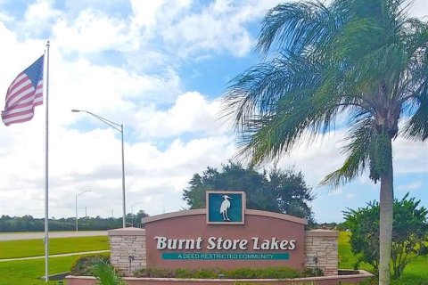 House in Punta Gorda, Florida 3 bedrooms, 196.21 sq.m. № 2212940 - photo 17