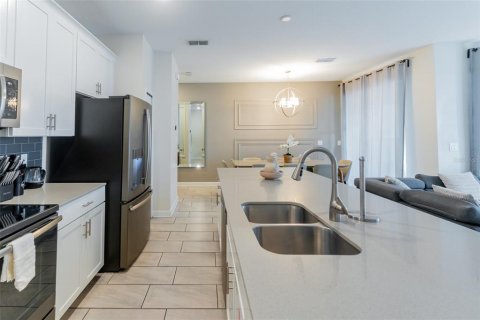 Adosado en venta en Kissimmee, Florida, 4 dormitorios, 177.81 m2 № 2401102 - foto 30