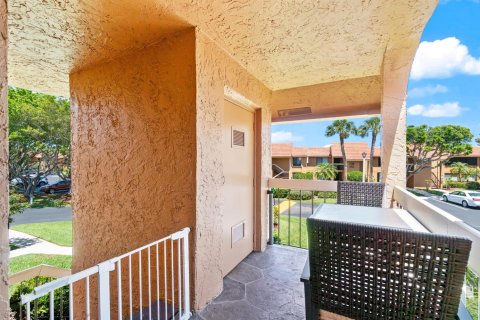 Condo in Boynton Beach, Florida, 2 bedrooms № 2260301 - photo 8