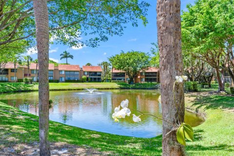 Condo in Boynton Beach, Florida, 2 bedrooms № 2260301 - photo 29