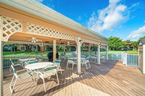 Condo in Boynton Beach, Florida, 2 bedrooms № 2260301 - photo 30