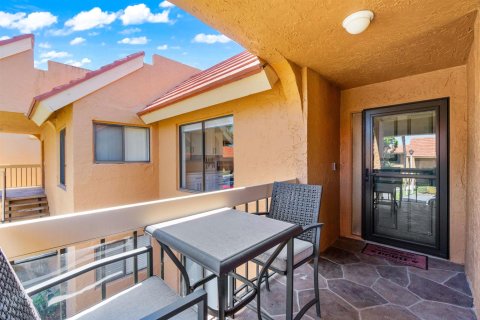 Condo in Boynton Beach, Florida, 2 bedrooms № 2260301 - photo 9
