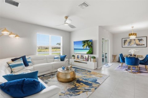 Casa en venta en North Fort Myers, Florida, 4 dormitorios, 169.83 m2 № 2223142 - foto 9