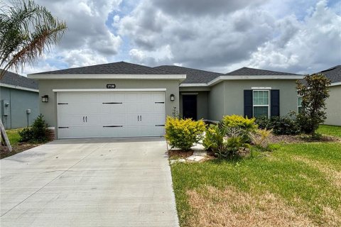 House in Bradenton, Florida 3 bedrooms, 120.77 sq.m. № 1682997 - photo 1