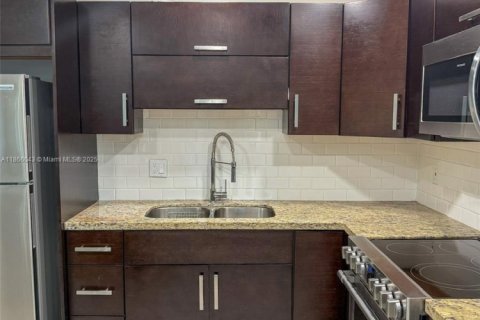 Copropriété à vendre à Lauderhill, Floride: 1 chambre, 73.58 m2 № 1979251 - photo 11