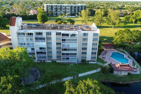 Copropriété à vendre à Lauderhill, Floride: 1 chambre, 73.58 m2 № 1979251 - photo 1