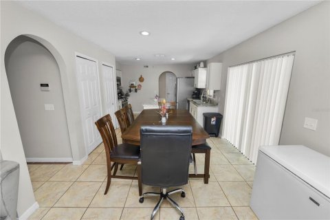 Casa en venta en Poinciana, Florida, 4 dormitorios, 186.55 m2 № 1894189 - foto 12