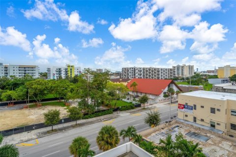 Copropriété à vendre à Miami, Floride: 2 chambres, 91.42 m2 № 2340615 - photo 22