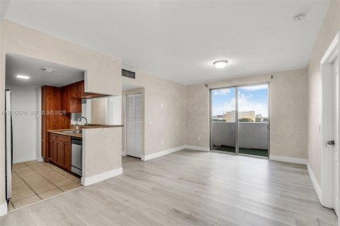 Condo à Miami, Floride, 2 chambres  № 2340615