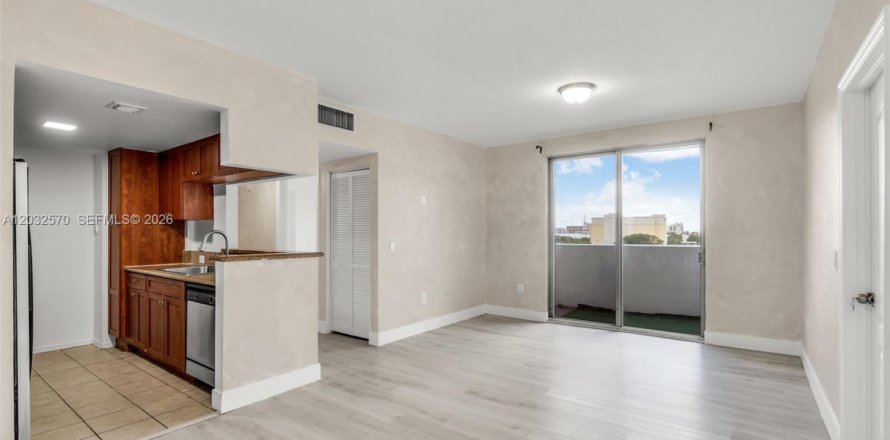 Condo à Miami, Floride, 2 chambres № 2340615
