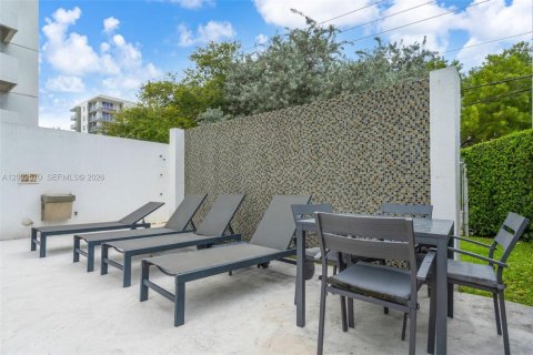Copropriété à vendre à Miami, Floride: 2 chambres, 91.42 m2 № 2340615 - photo 27
