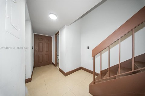 Купить кондоминиум в Майами, Флорида 2 спальни, 105.91м2, № 2154466 - фото 7