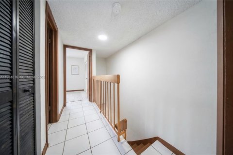 Купить кондоминиум в Майами, Флорида 2 спальни, 105.91м2, № 2154466 - фото 8