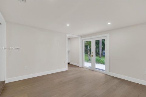 Купить виллу или дом в Майами, Флорида 4 спальни, 162.11м2, № 1988643 - фото 17