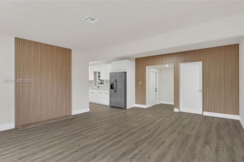 Купить виллу или дом в Майами, Флорида 4 спальни, 162.11м2, № 1988643 - фото 5