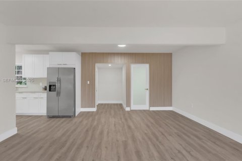 Купить виллу или дом в Майами, Флорида 4 спальни, 162.11м2, № 1988643 - фото 6